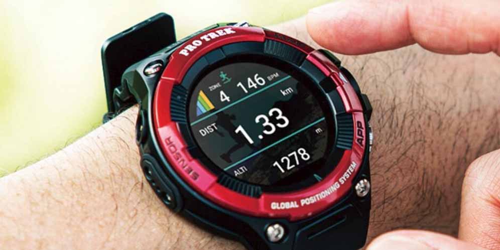 Casio Pro Trek Smart, Jam Pintar Standar Militer